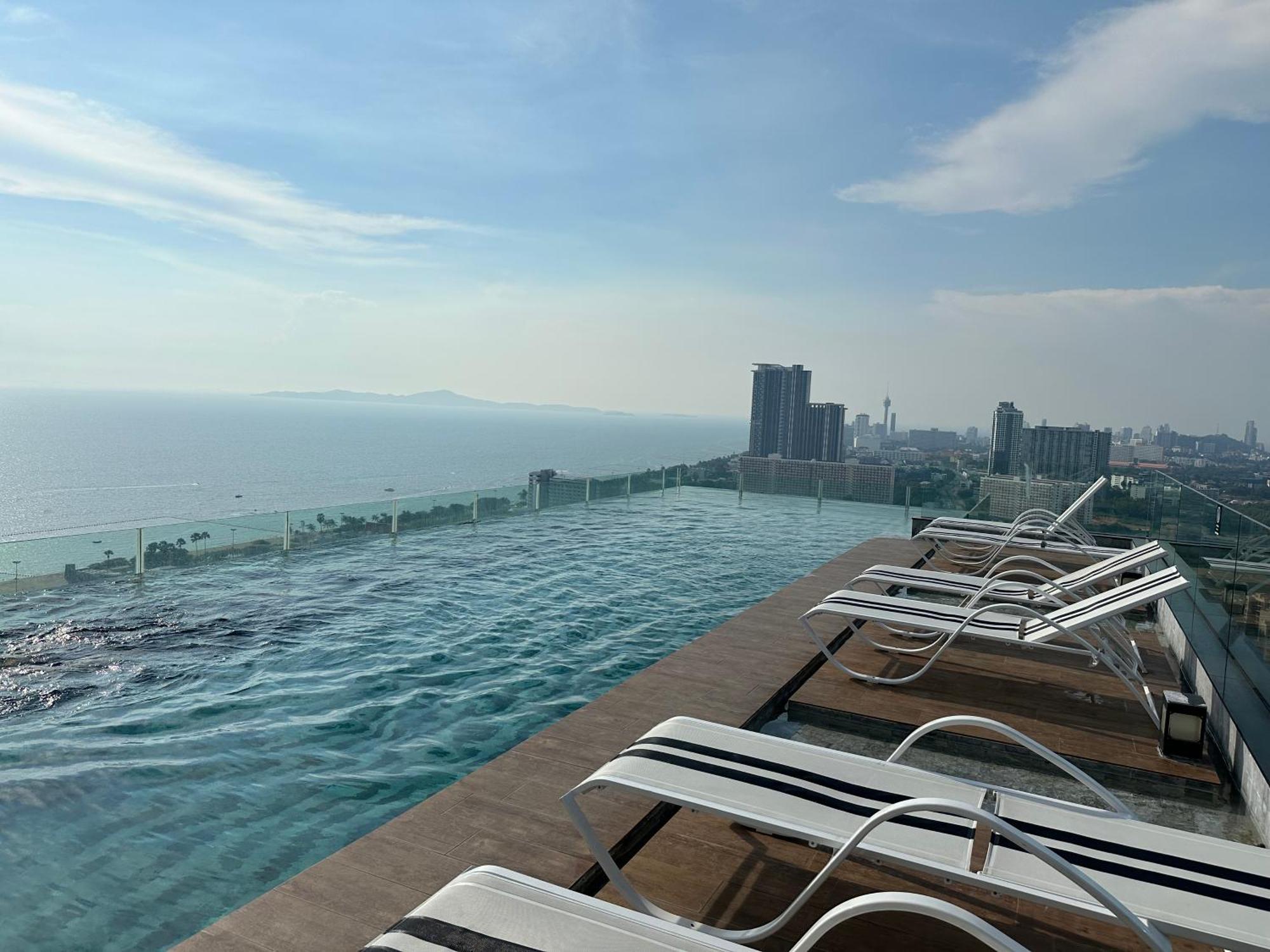 芭提雅高层海景奢华公寓the Riviera Jomtien生香家直达海滩2704 Praia de Jomtien Exterior foto
